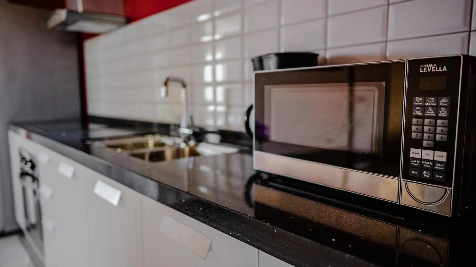 Gorgeous 2-Bedroom Apartment 2 Km From Eagle Beach Палм Бич Аруба
